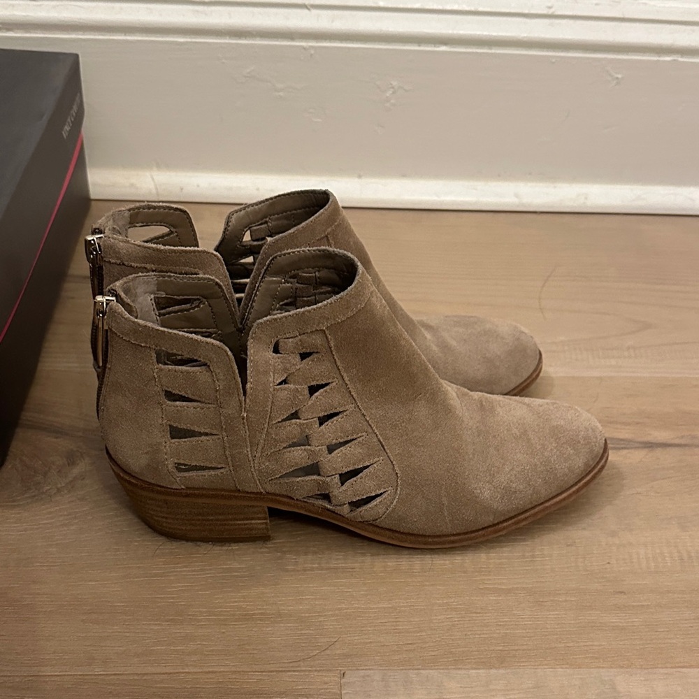 Vince Camuto Beige Bootie size 8